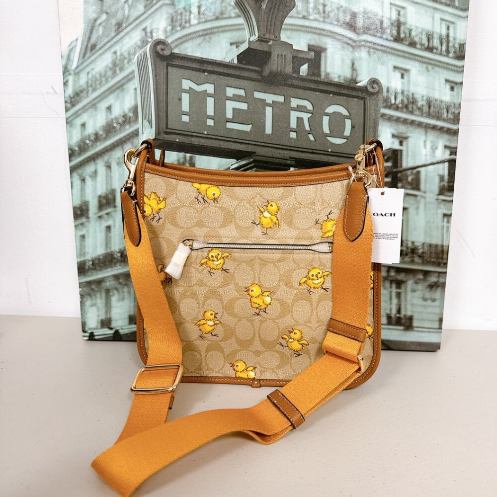 Coach CC428 Dempsey File Bag In Signature Canvas With Tossed Chick Print - Picture 3 of 7